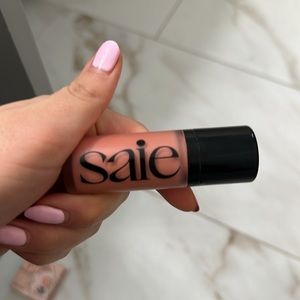 Saie
Dew Blush Blendable Liquid Blush